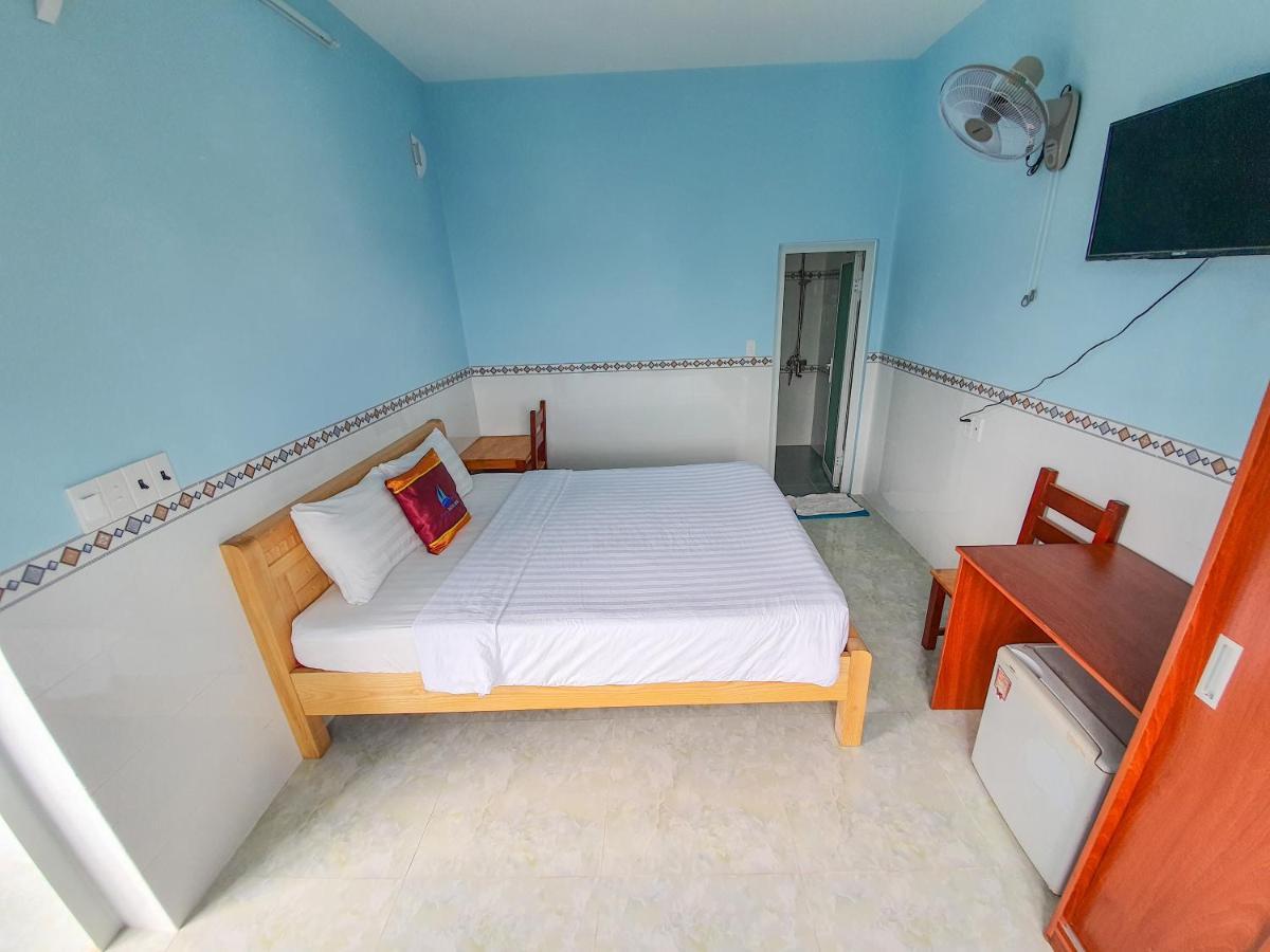 Hotel Dang Khoa Chi Khu Co Ong Екстер'єр фото