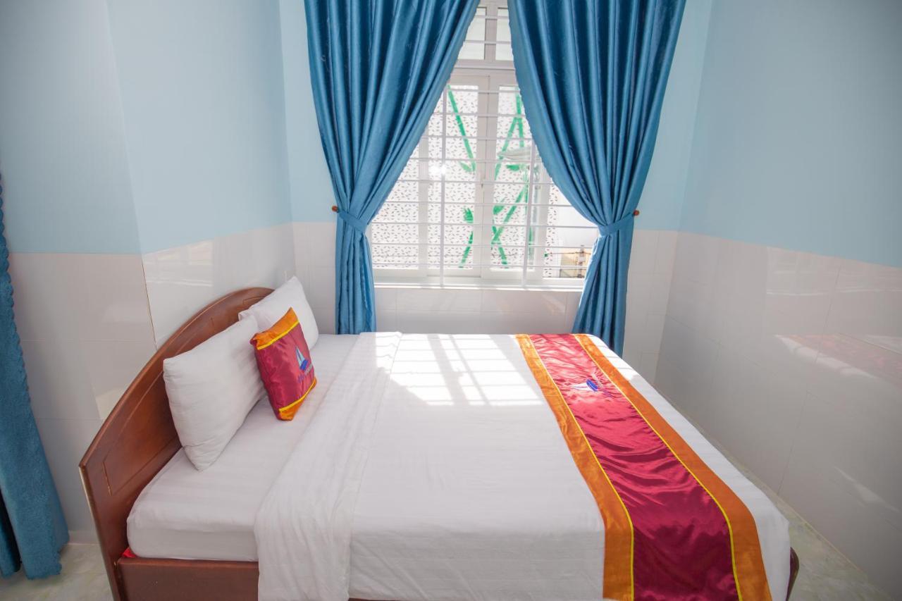Hotel Dang Khoa Chi Khu Co Ong Екстер'єр фото